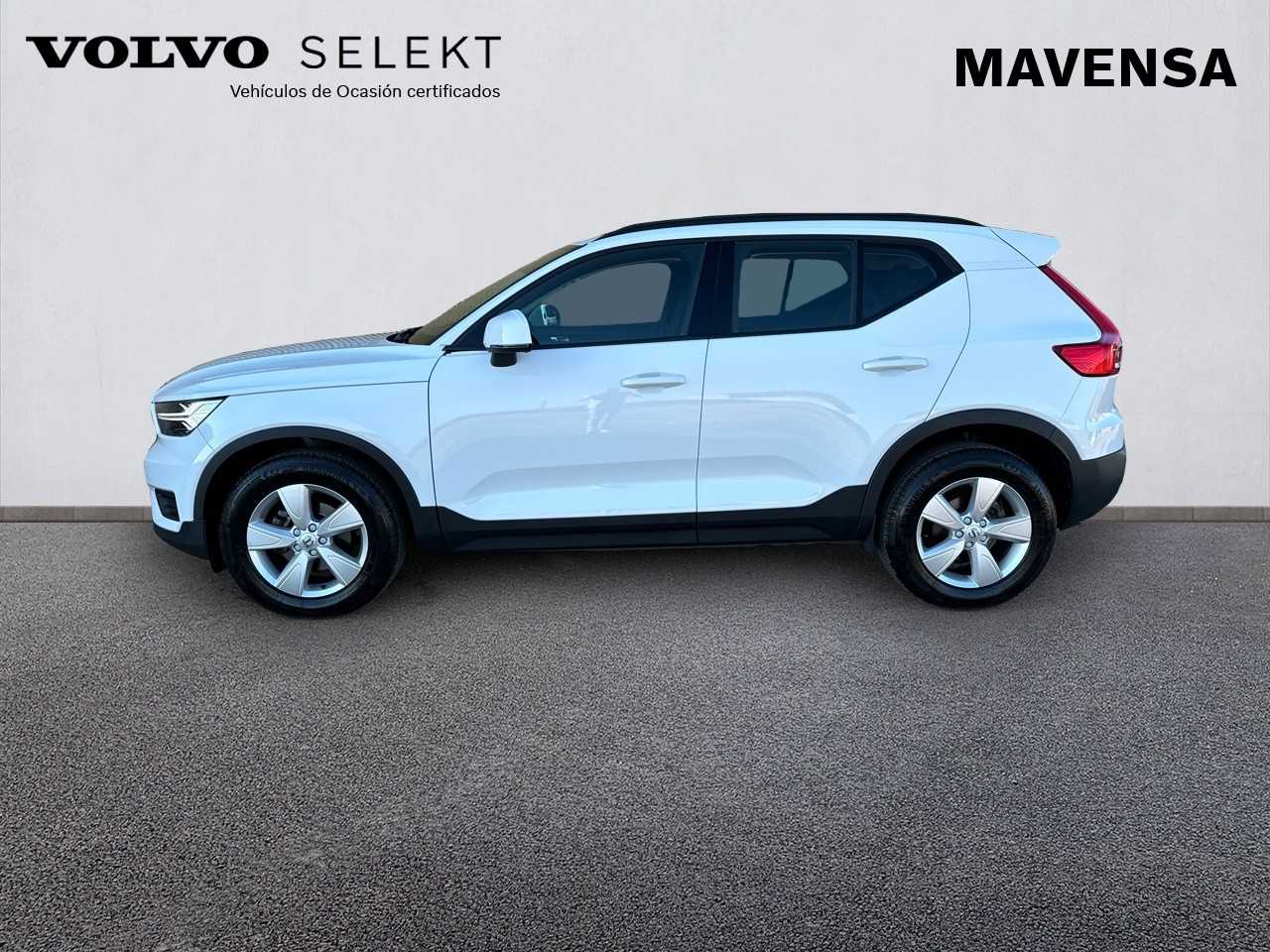 Volvo  XC40 T3  Manual