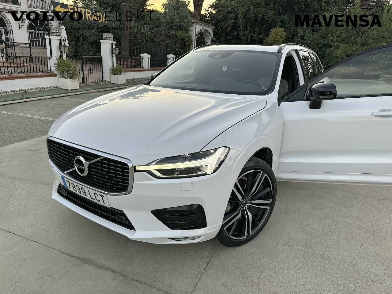 Volvo  XC60 B4 (D4) AWD R-Design Automático