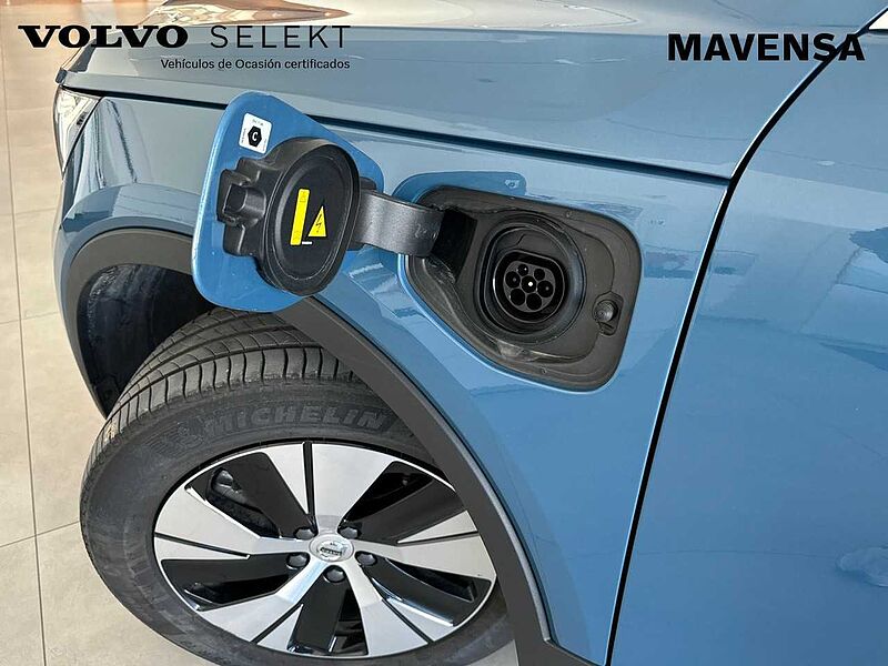 Volvo  XC40 Recharge Core, T4 plug-in hybrid, Eléctrico/Gasolina, Bright