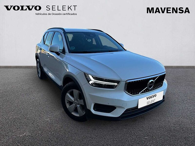 Volvo  XC40 T3  Manual