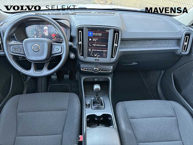 Volvo  XC40 T3  Manual