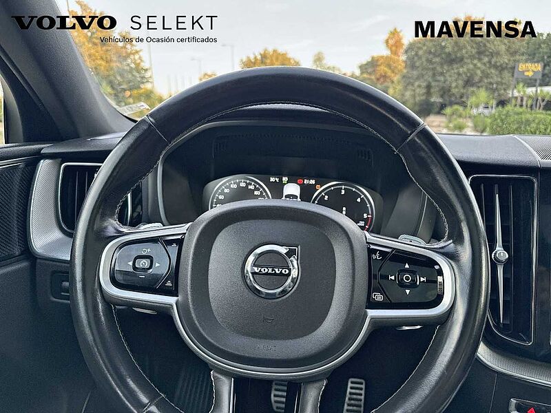 Volvo  XC60 B4 (D4) AWD R-Design Automático